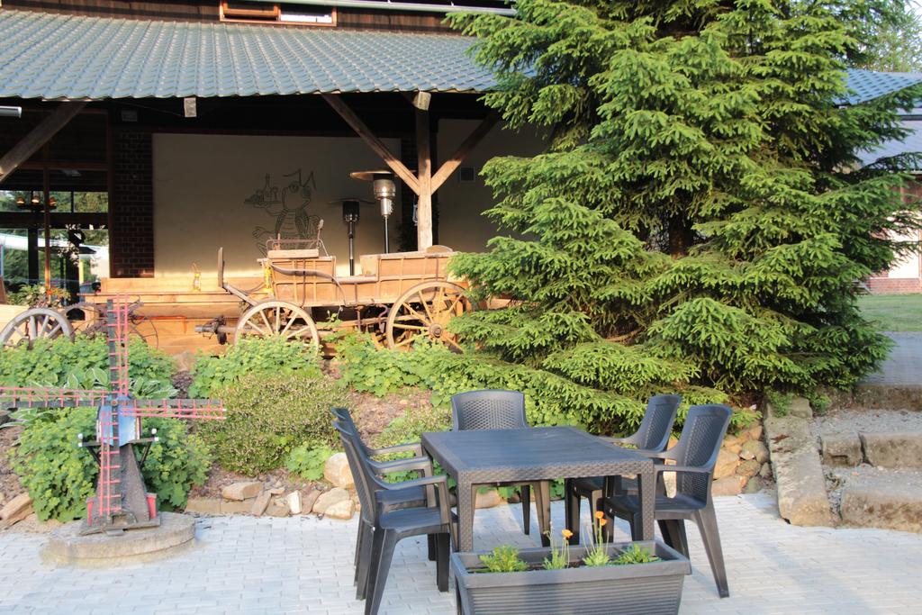 Camping 2000 Januv Dul Exterior foto